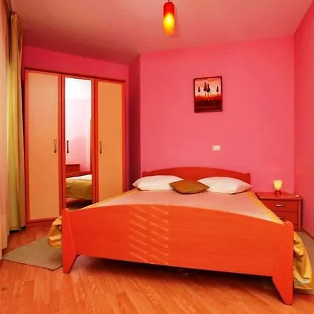 Apartman Tina *