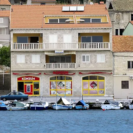 Apartman Tina Vela Luka